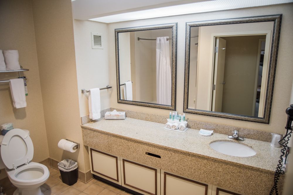 Holiday Inn Express Hotel & Suites Conover - Hickory Area By Ihg Zewnętrze zdjęcie