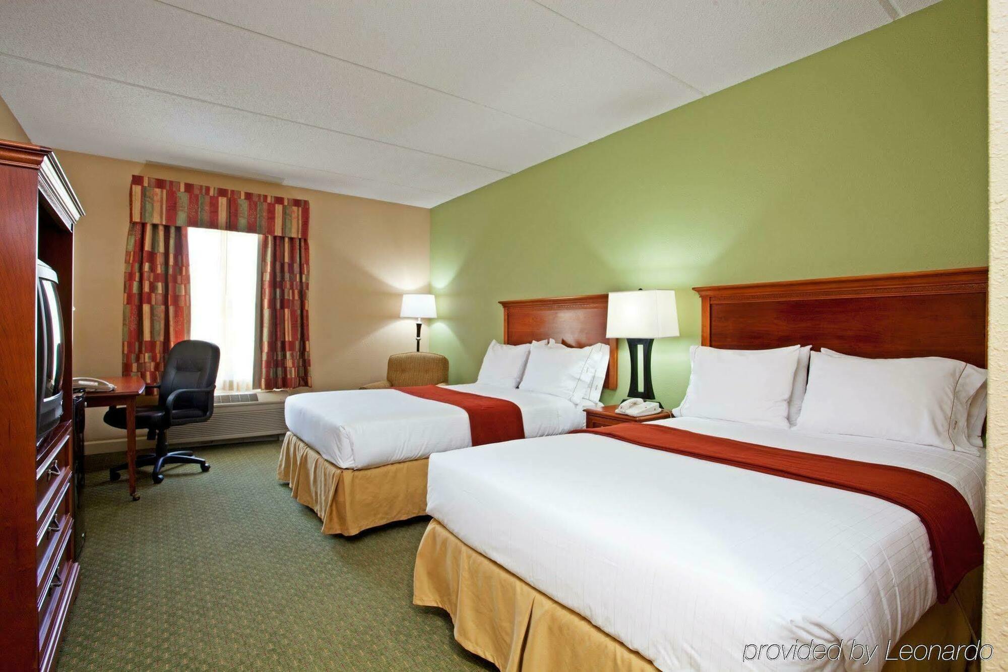 Holiday Inn Express Hotel & Suites Conover - Hickory Area By Ihg Zewnętrze zdjęcie