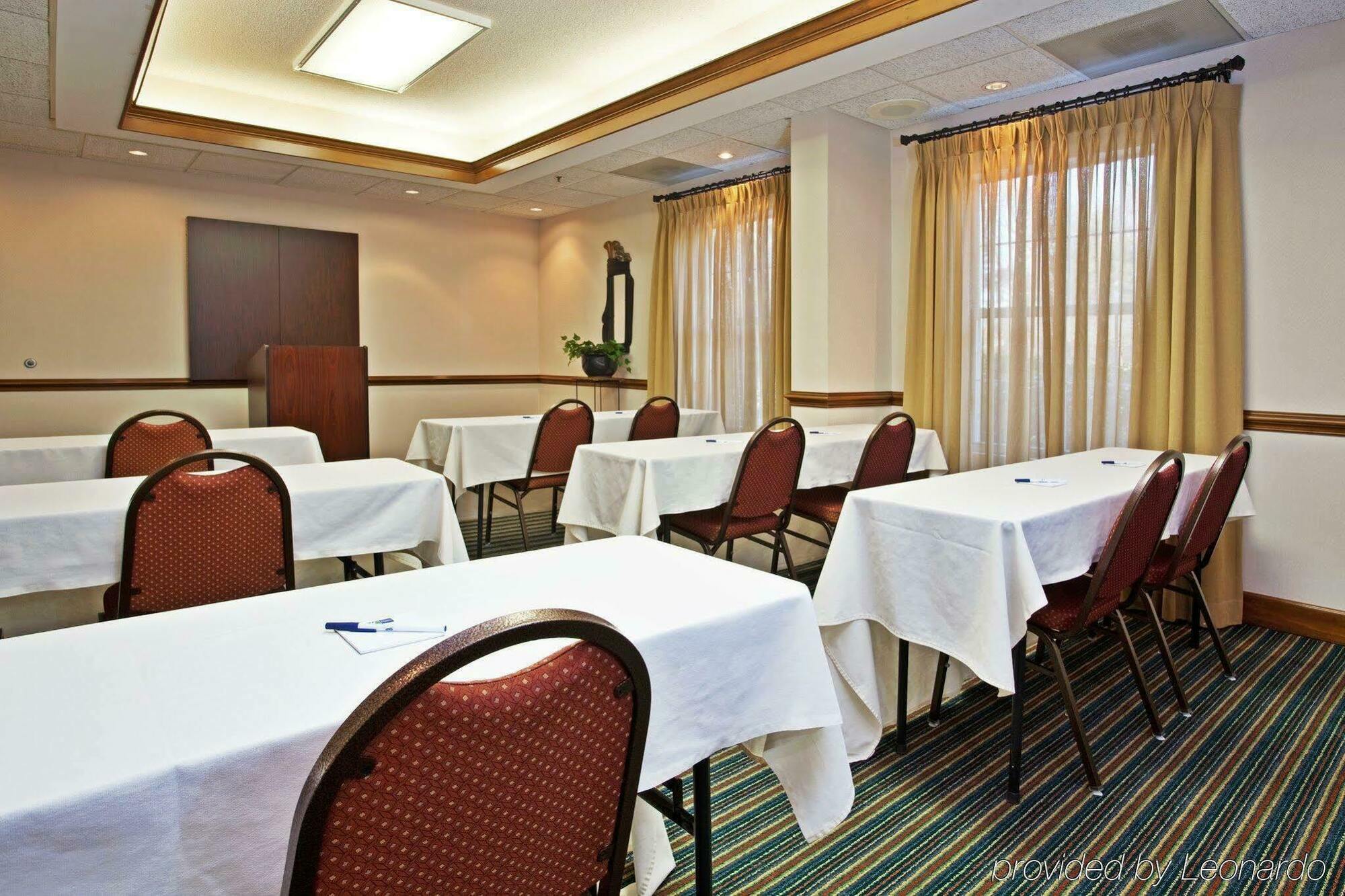 Holiday Inn Express Hotel & Suites Conover - Hickory Area By Ihg Zewnętrze zdjęcie